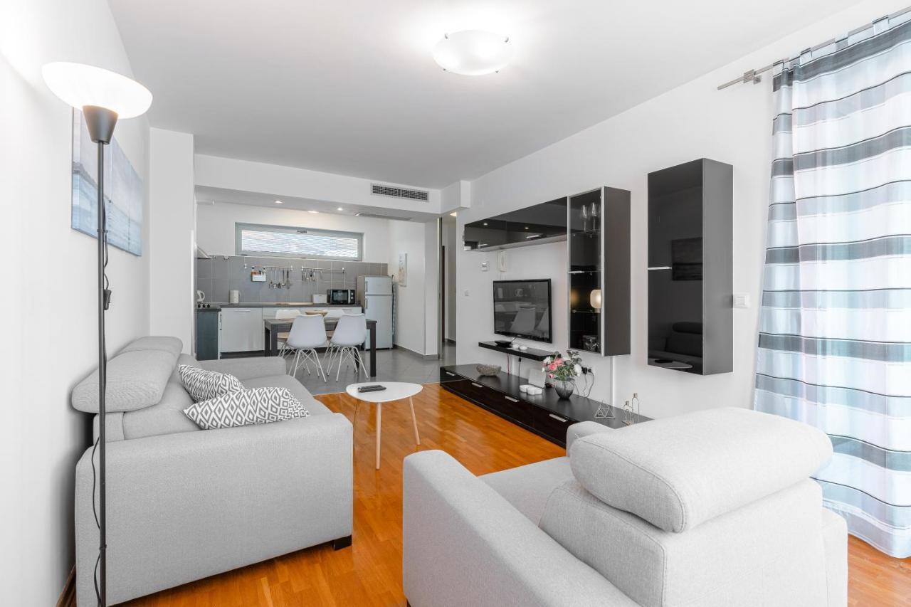 App 2 Apartment Novigrad  Exterior photo
